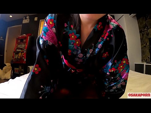 ❤️ A una jove cosplay li encanta el sexe fins a l'orgasme amb un squirt en una geneta i una mamada. Noia asiàtica de cony pelut i belles tetes amb vestit tradicional japonès en un vídeo amateur que mostra la masturbació amb joguines de merda. Sakura 3 OSAKAPORN. ❤ Vídeo de merda al porno ca.analpics.ru ❌️❤