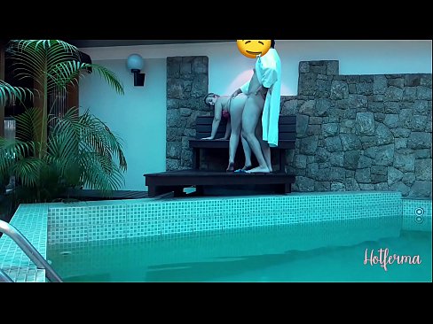 ❤️ El cap convida la criada a la piscina, però no va poder resistir-se a una calor ❤ Vídeo de merda al porno ca.analpics.ru ❌️❤