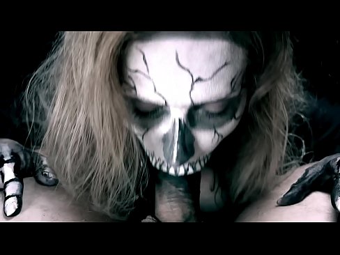 ❤️ Noia dimoni xuclant polla amb la seva boca negra i empassant semen. ❤ Vídeo de merda al porno ca.analpics.ru ❌️❤