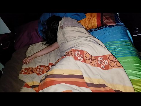 ❤️ El fillastre renya la seva jove madrastra mentre dorm. ❤ Vídeo de merda al porno ca.analpics.ru ❌️❤